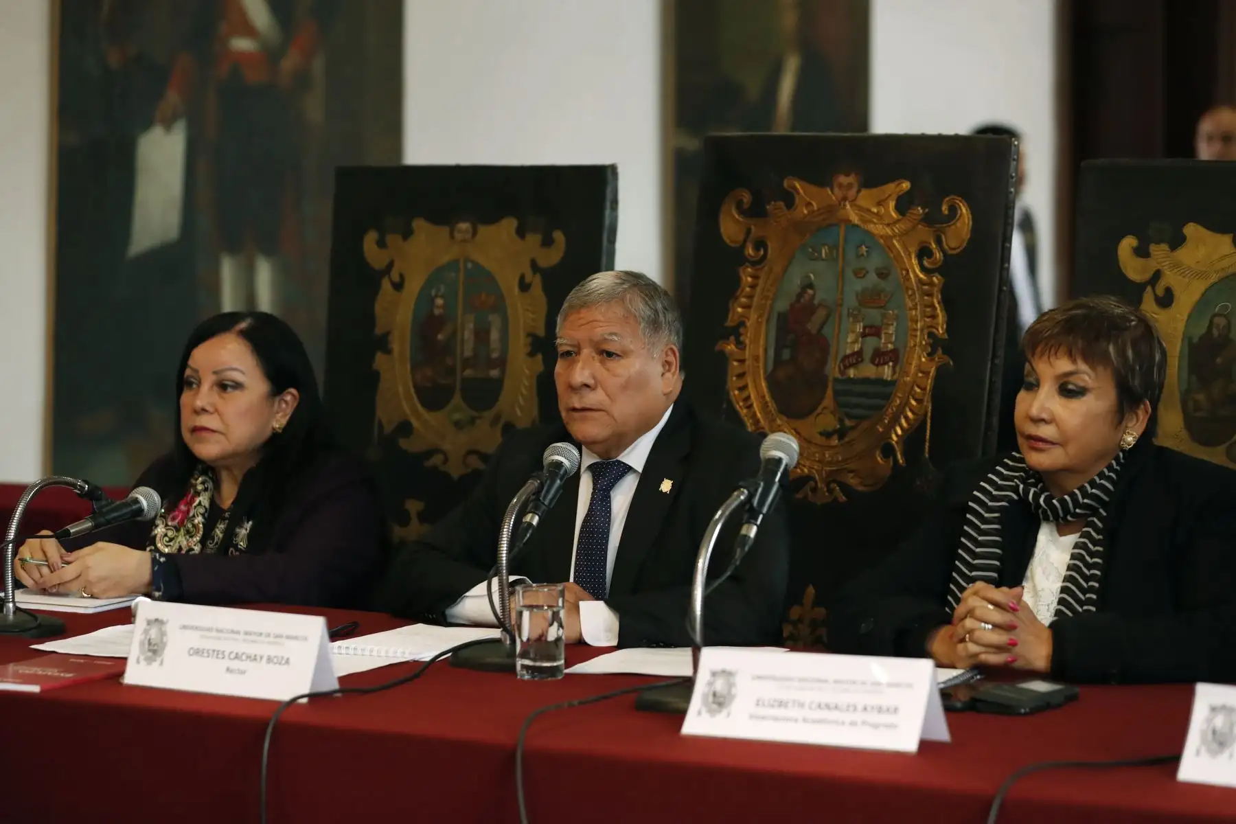 Conferencia de prensa del rector de la Universidad Nacional Mayor de San Marcos (UNMSM), Orestes Cachay sobre la situación del bypass de la avenida Venezuela en la ciudad universitaria.
Foto: ANDINA/Renato Pajuelo