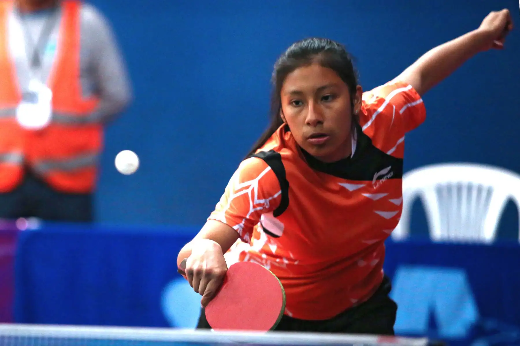 Francesca Joana Escobedo Chuiso del Colegio Santa Ana de La Cusco participa en categoría Tenis de Mesa de los Juegos Escolares 2019. Foto: ANDINA/Vidal Tarqui