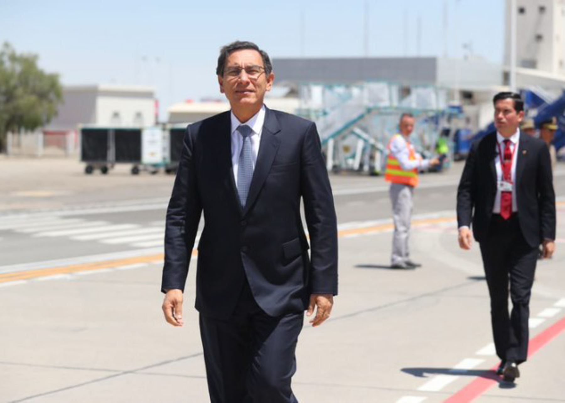Presidente Martín Vizcarra llegó a Arequipa para asistir a la convención minera Perumin.