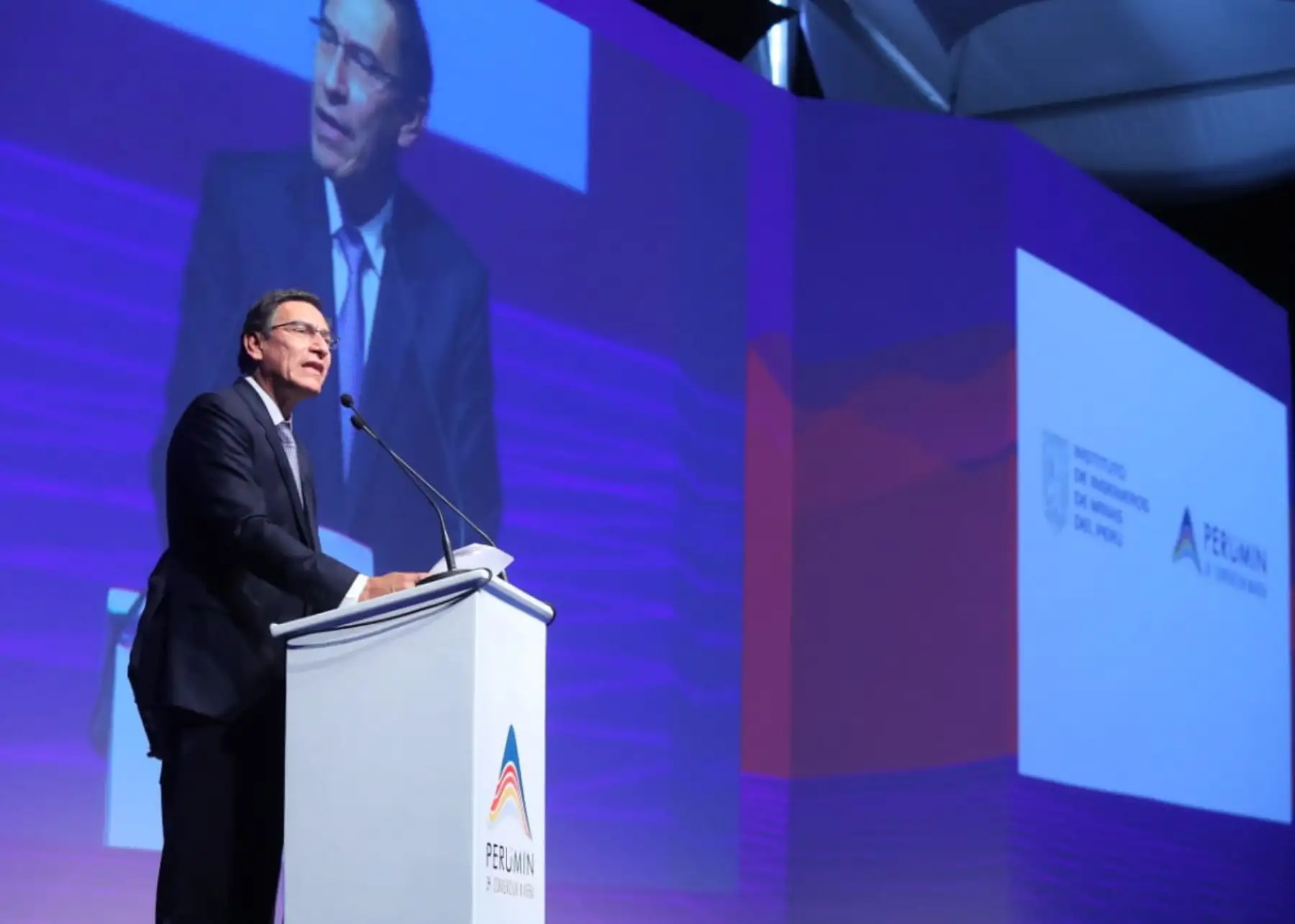 Presidente Martín Vizcarra asiste a Convención Minera Perumin en Arequipa.