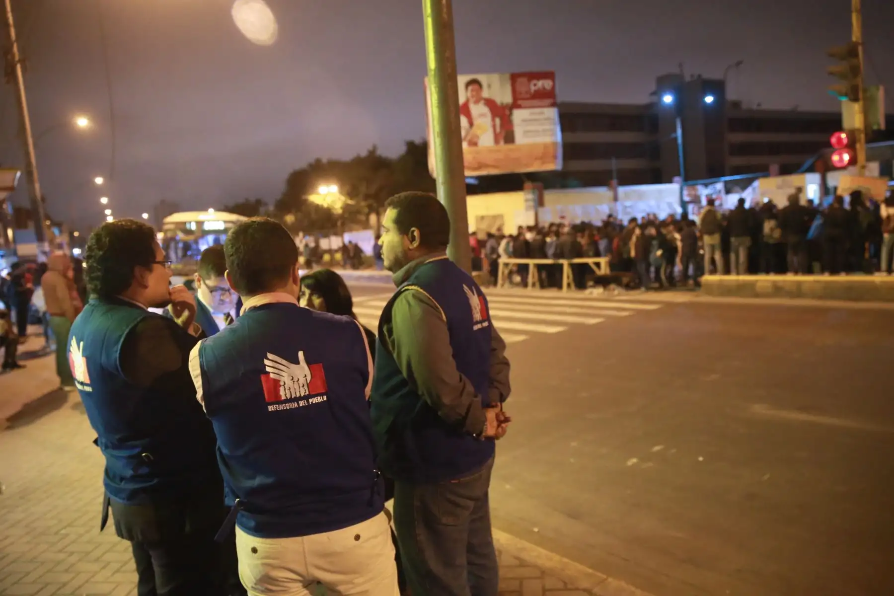 Defensoria del Pueblo observa acontencimientos en el campus de la Universidad Nacional Mayor de San Marcos (UNMSM) es tomado por estudiantes que se oponen a la cesión de 9,500 metros cuadrados del terreno de esta casa de estudios para culminar las obras de la avenida Universitaria y el bypass de la avenida Venezuela.Foto: ANDINA/Jhony Laurente