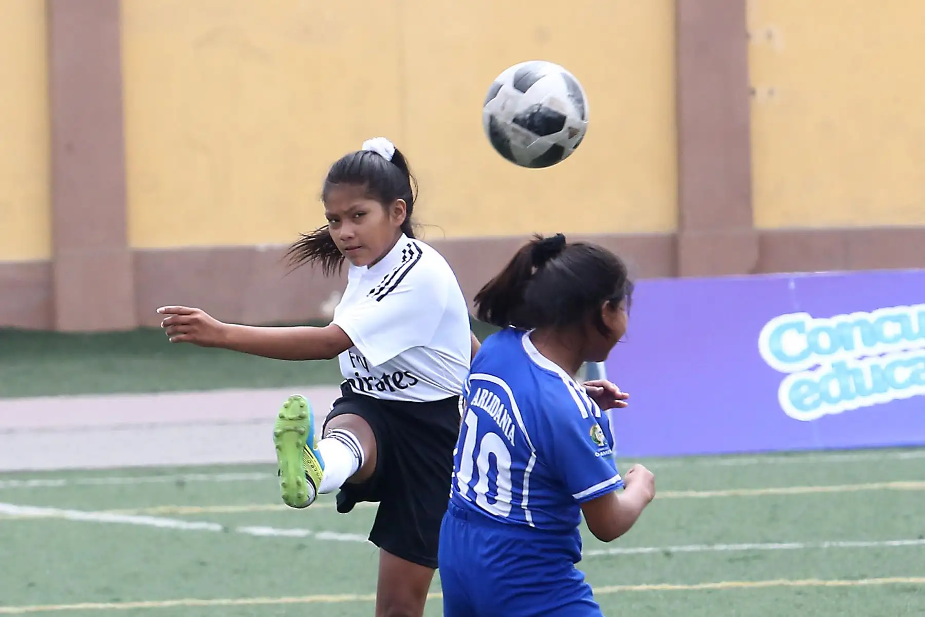 Colegios de Cusco vs Cerro de Pasco participa en categoría Futbol de mujeres los Juegos Escolares 2019.  sede Bartolomé Herrera. Foto: ANDINA/Vidal Tarqui