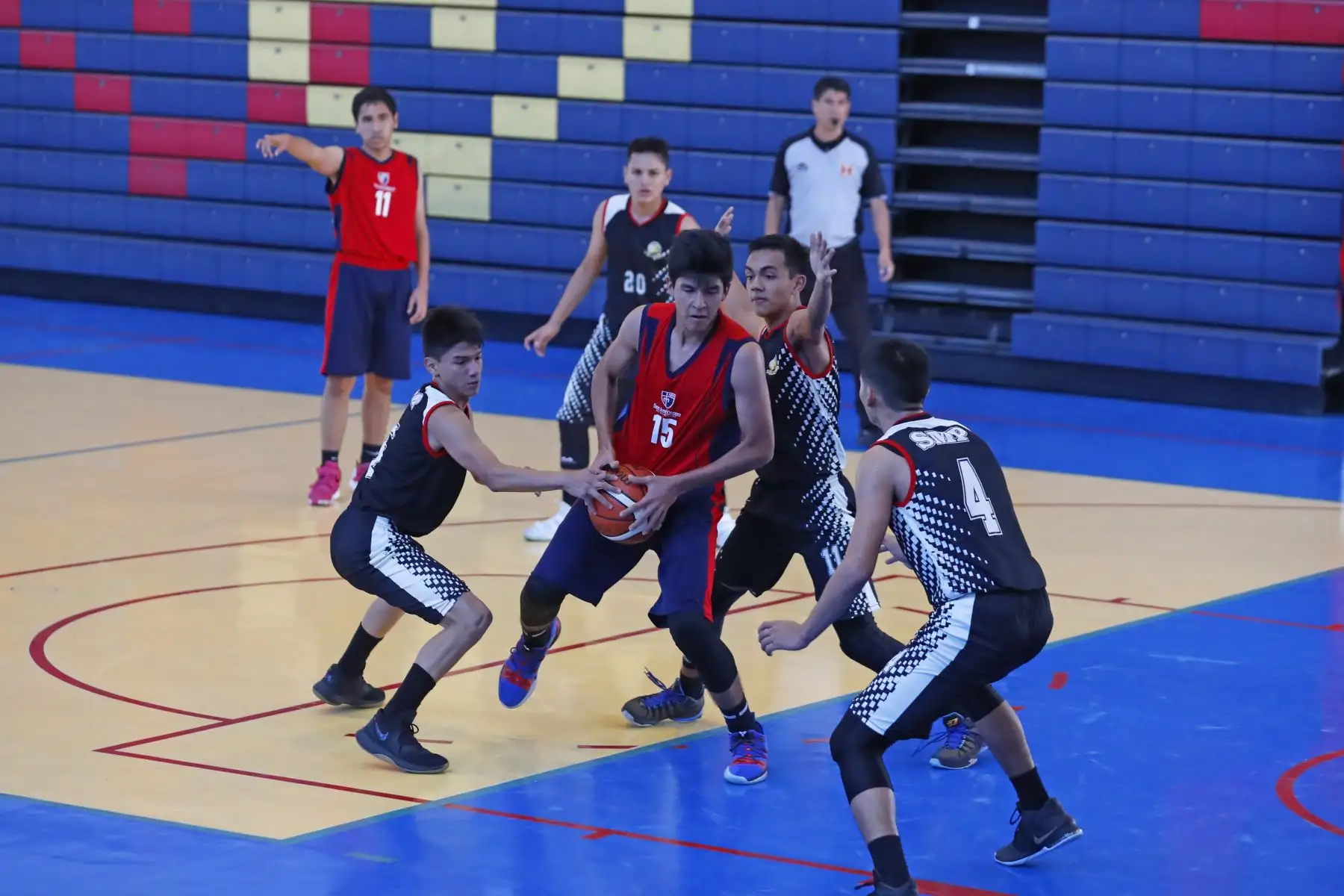 Colegio San Martín de Porres de Loreto disputa final contra San José Obrero Maristas de Trujillo por los Juegos Deportivos Escolares Nacionales 2019. Foto: ANDINA/Renato Pajuelo