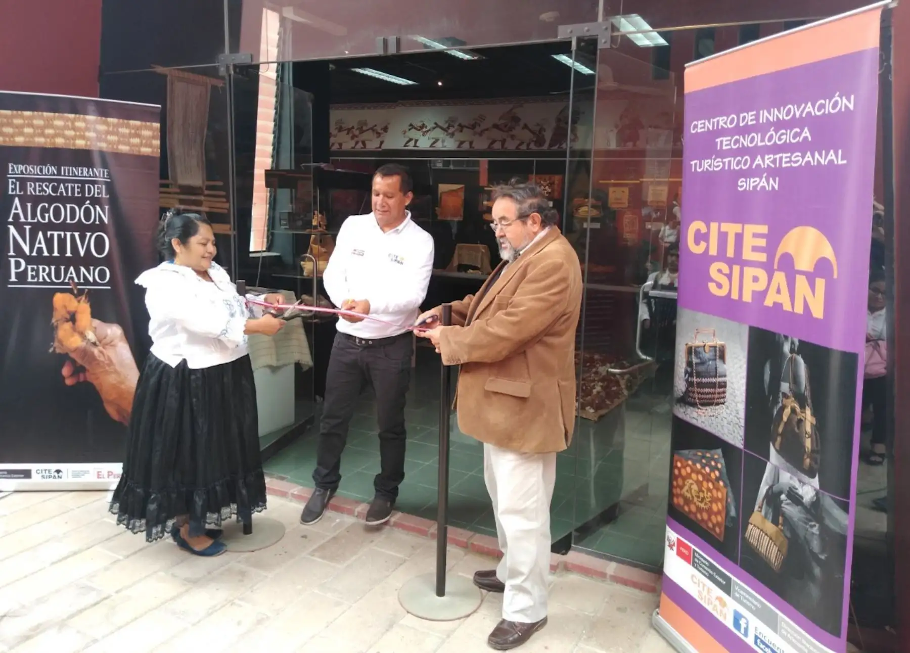 Muestra sobre algodón nativo en el museo Tumbas Reales de Sipán