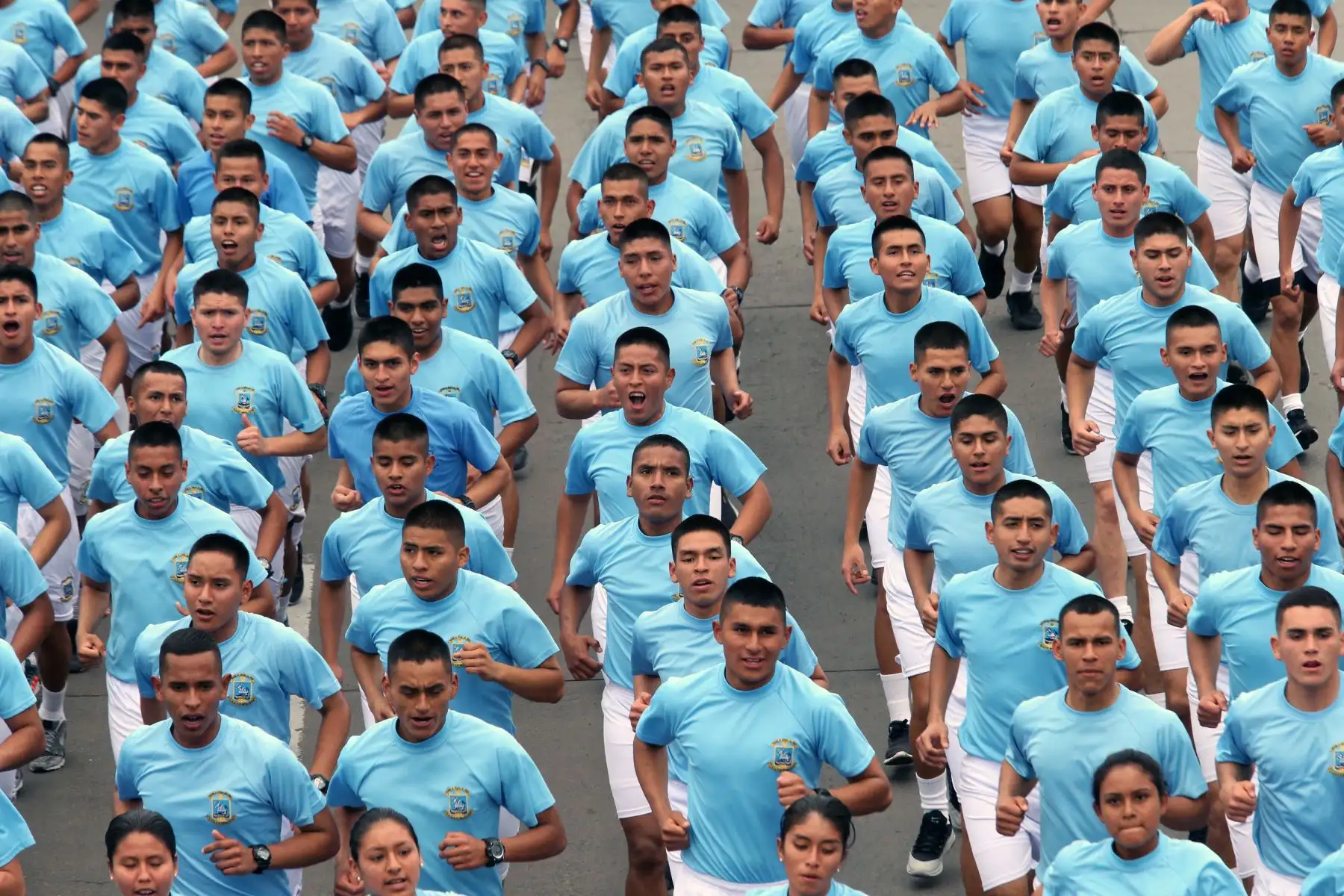 Integrantes de las Fuerzas Armadas junto al presidente Martín Vizcarra participan en la la XVII edición de la Carrera Cívico Militar 7.5K, en el marco de las actividades por el Día de las Fuerzas Armadas.
Foto: ANDINA/Norman Córdova