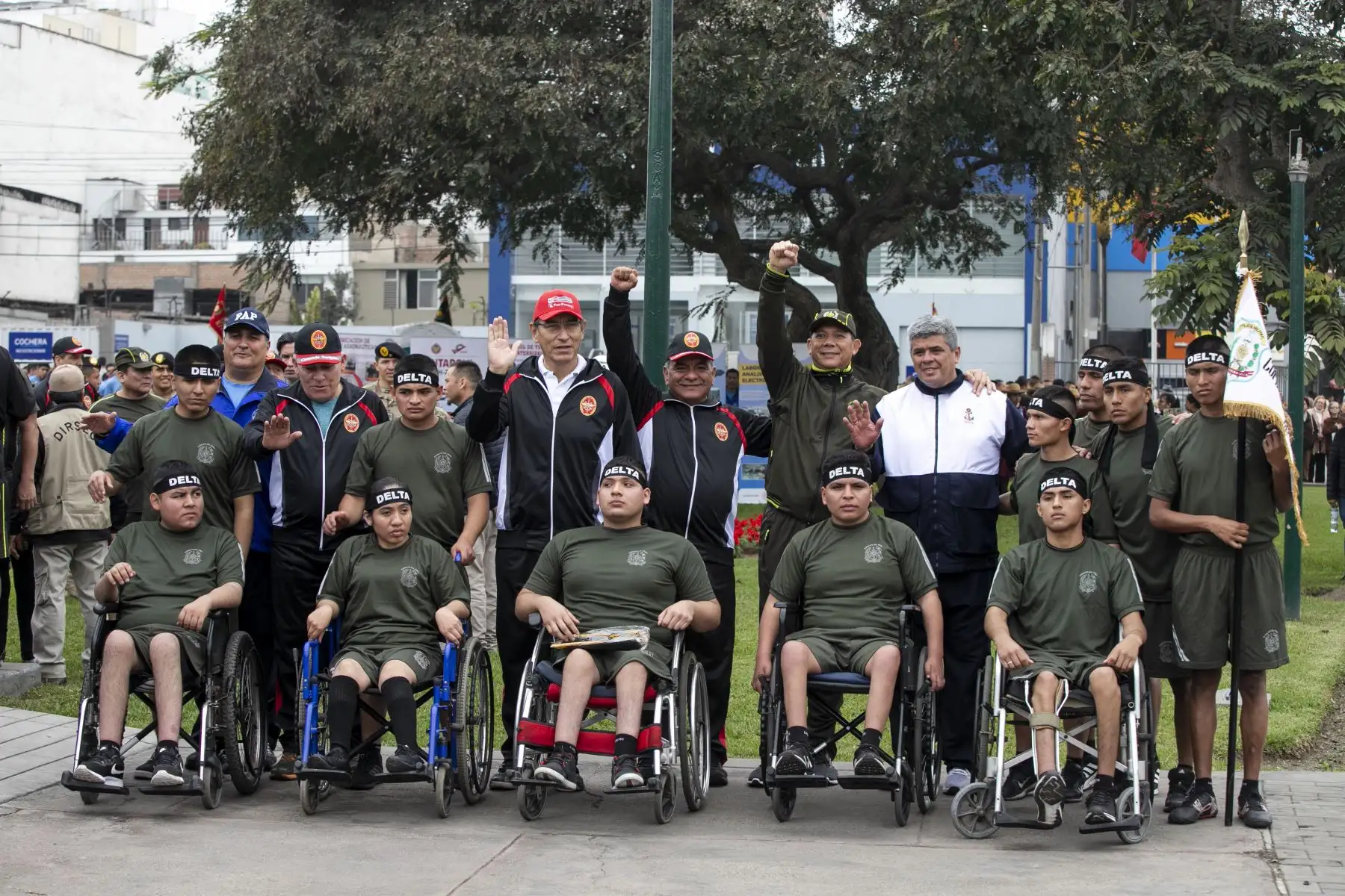 El presidente de la República Martín Vizcarra, participó en la ceremonia de inicio de la XVII edición de la Carrera Cívico Militar 7.5K, en el marco de las actividades por el Día de la s Fuerzas Armadas.
Foto: ANDINA/Prensa Presidencia