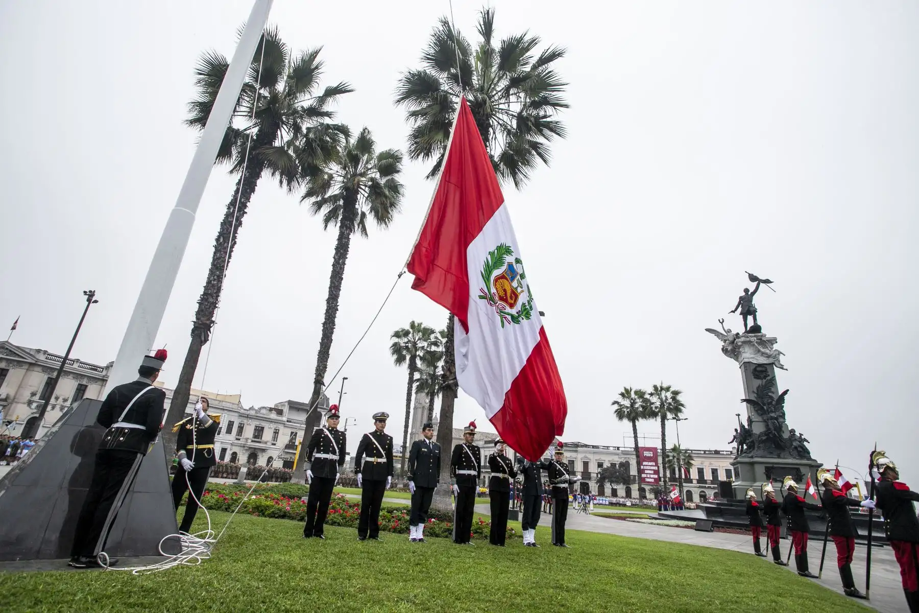 El presidente de la República Martín Vizcarra, participó en la ceremonia de inicio de la XVII edición de la Carrera Cívico Militar 7.5K, en el marco de las actividades por el Día de la s Fuerzas Armadas.
Foto: ANDINA/Prensa Presidencia