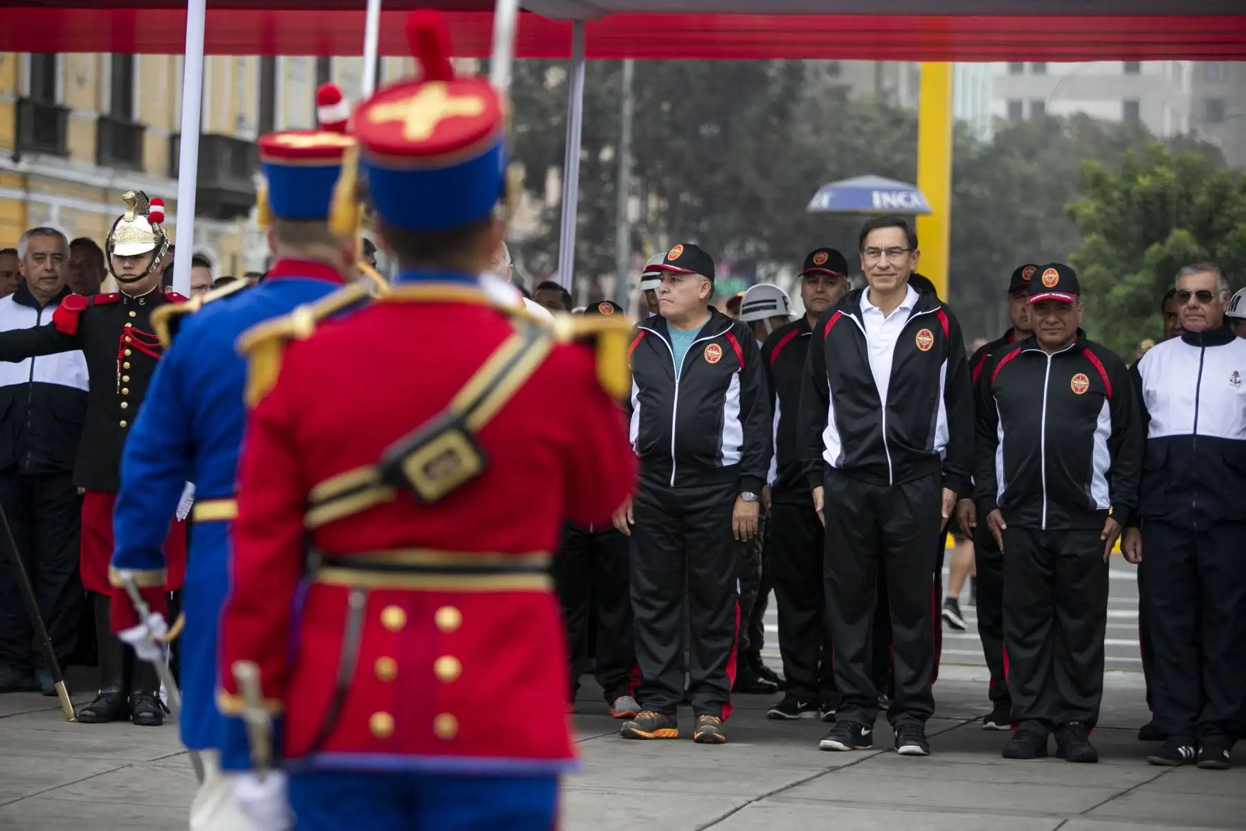 El presidente de la República Martín Vizcarra, participó en la ceremonia de inicio de la XVII edición de la Carrera Cívico Militar 7.5K, en el marco de las actividades por el Día de la s Fuerzas Armadas.
Foto: ANDINA/Prensa Presidencia