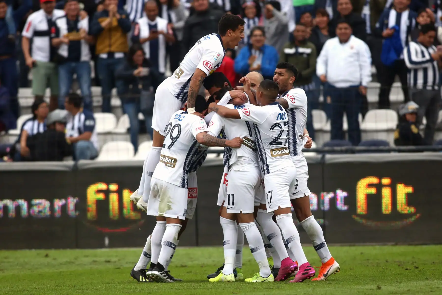 Equipo de Alianza Lima se enfrenta al Real Garcilaso por el Torneo Clausura de Liga 1.
Foto: ANDINA/Vidal Tarqui