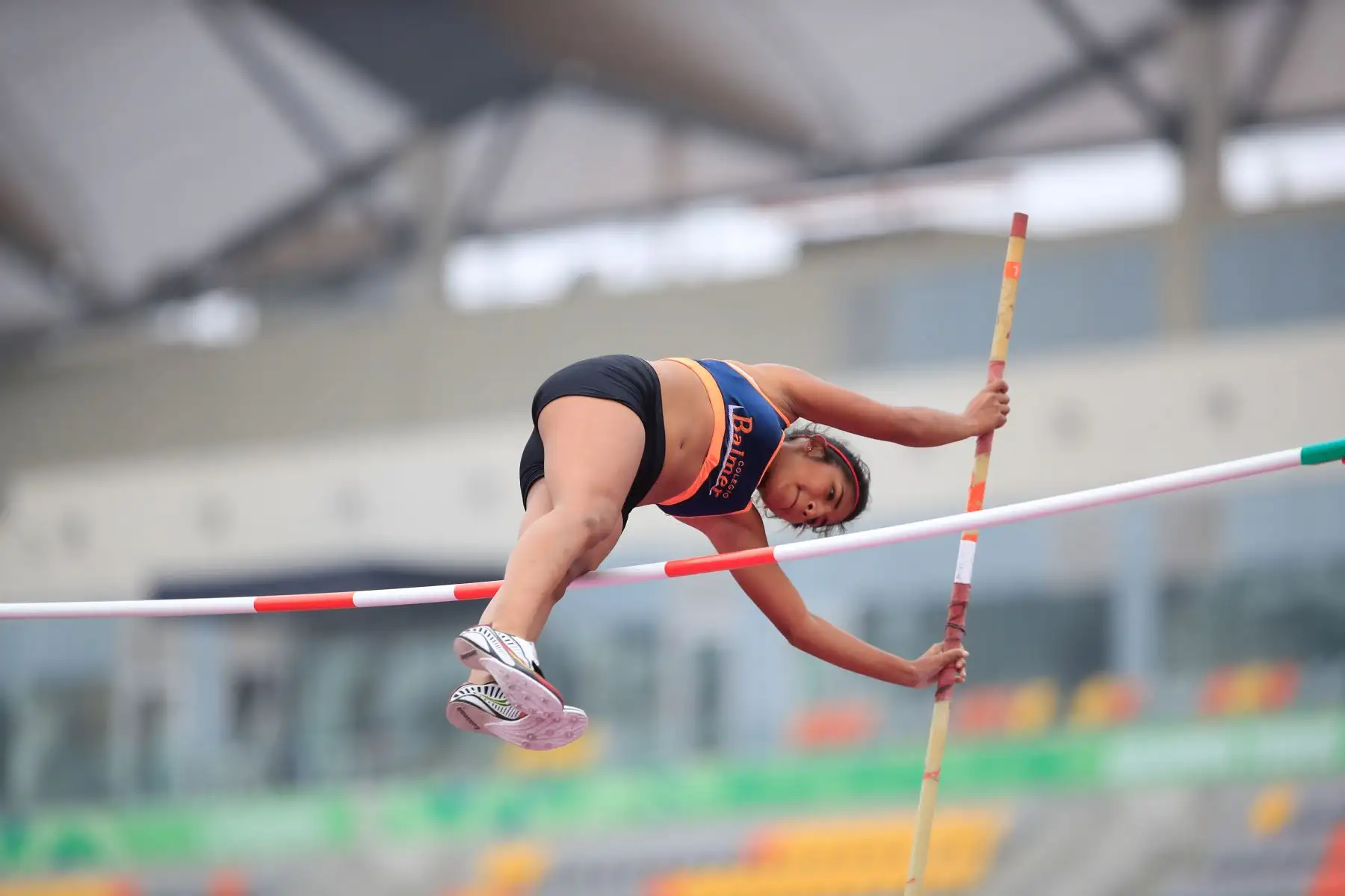 Juegos Deportivos Escolares Nacionales 2019, modalidad salto con garrocha mujeres, sede Videna. 


Foto: Andina/Juan Carlos Guzmán Negrini
