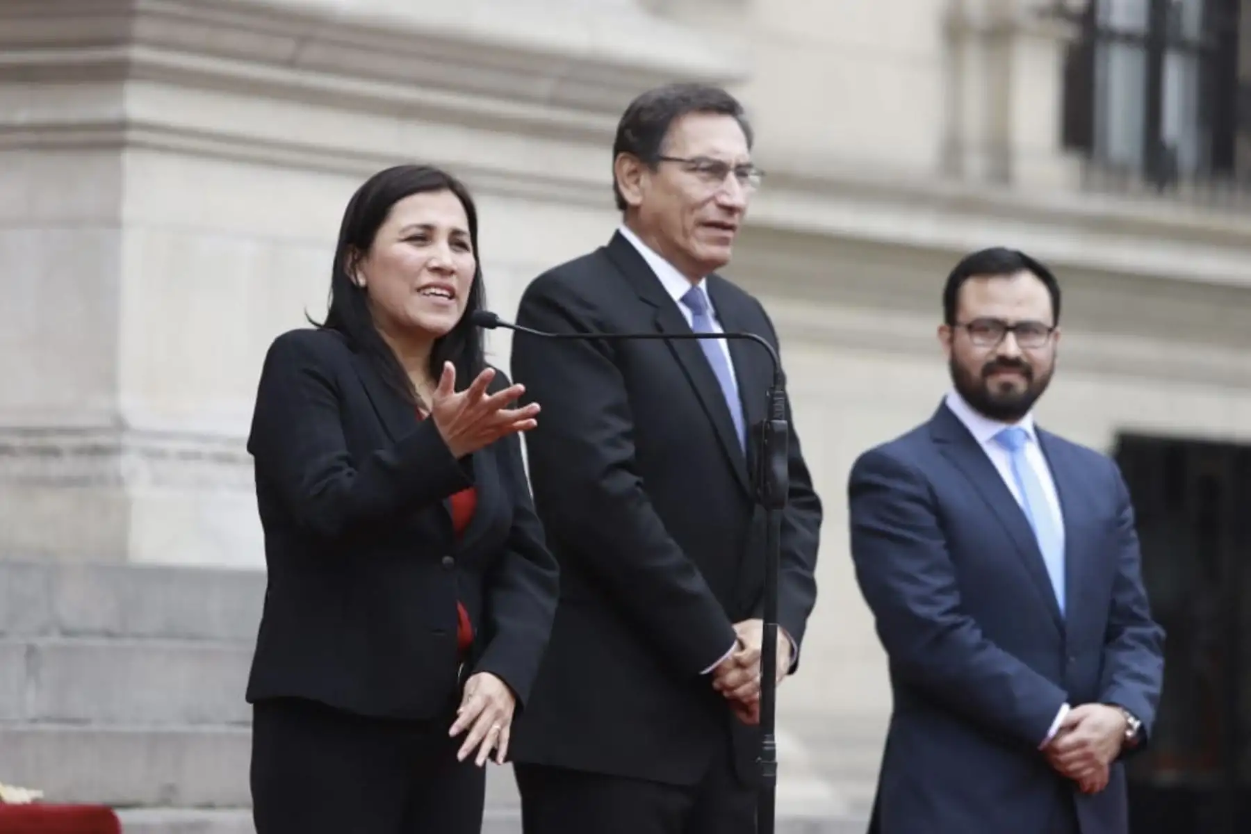 Presidente Martin Vizcarra y ministra de Educación Flor Pablo entregan el Premio Nacional de la juventud "Yenuri Chiguala Cruz", y distingue a los jóvenes y organizaciones juveniles que realizan acciones destacadas.
Foto: ANDINA/ Prensa Presidencia