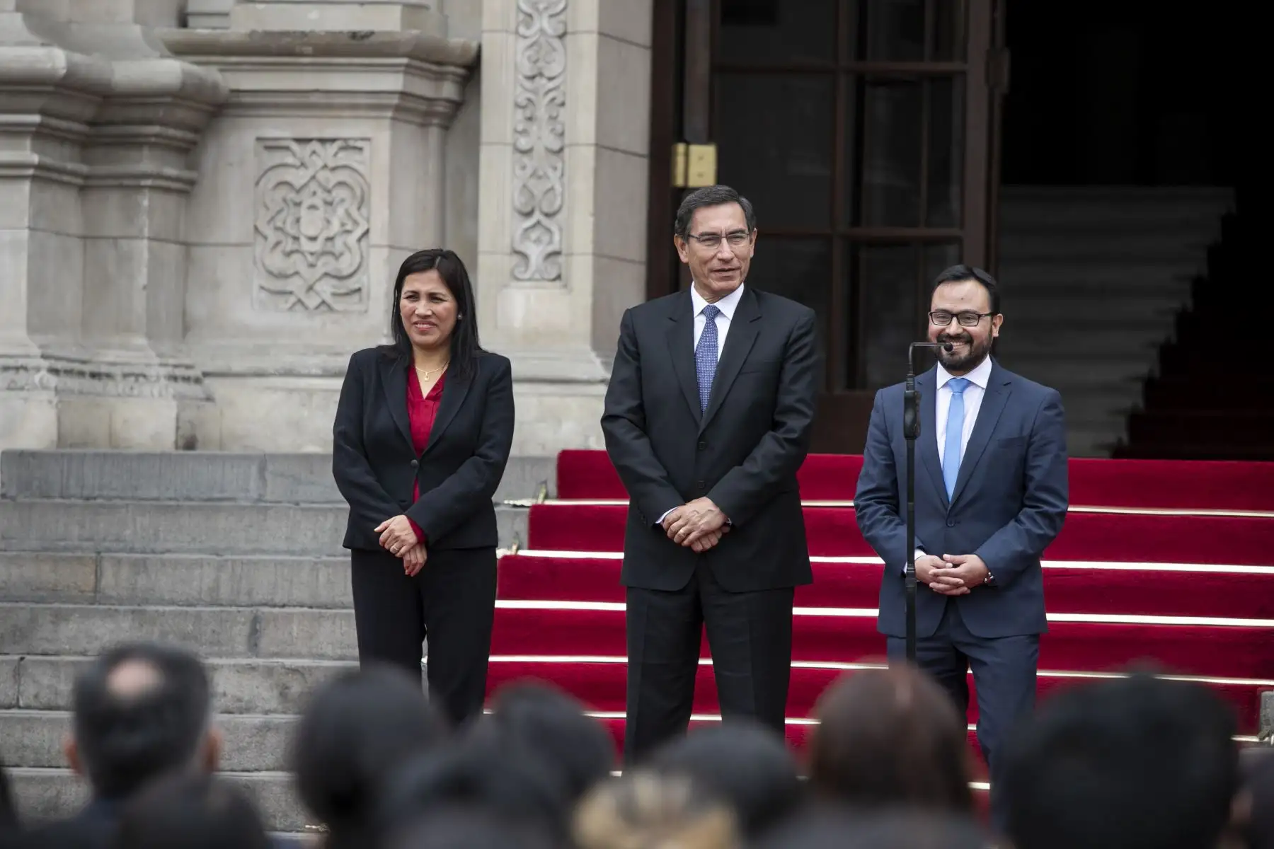 El presidente de la República, Martín Vizcarra  y la ministra de Educación, Flor Pablo participan de la ceremonia de entrega del Premio Nacional de la Juventud “Yenuri Chiguala Cruz” y la presentación de la Política Nacional de JuventudFoto: Prensa Presidencia