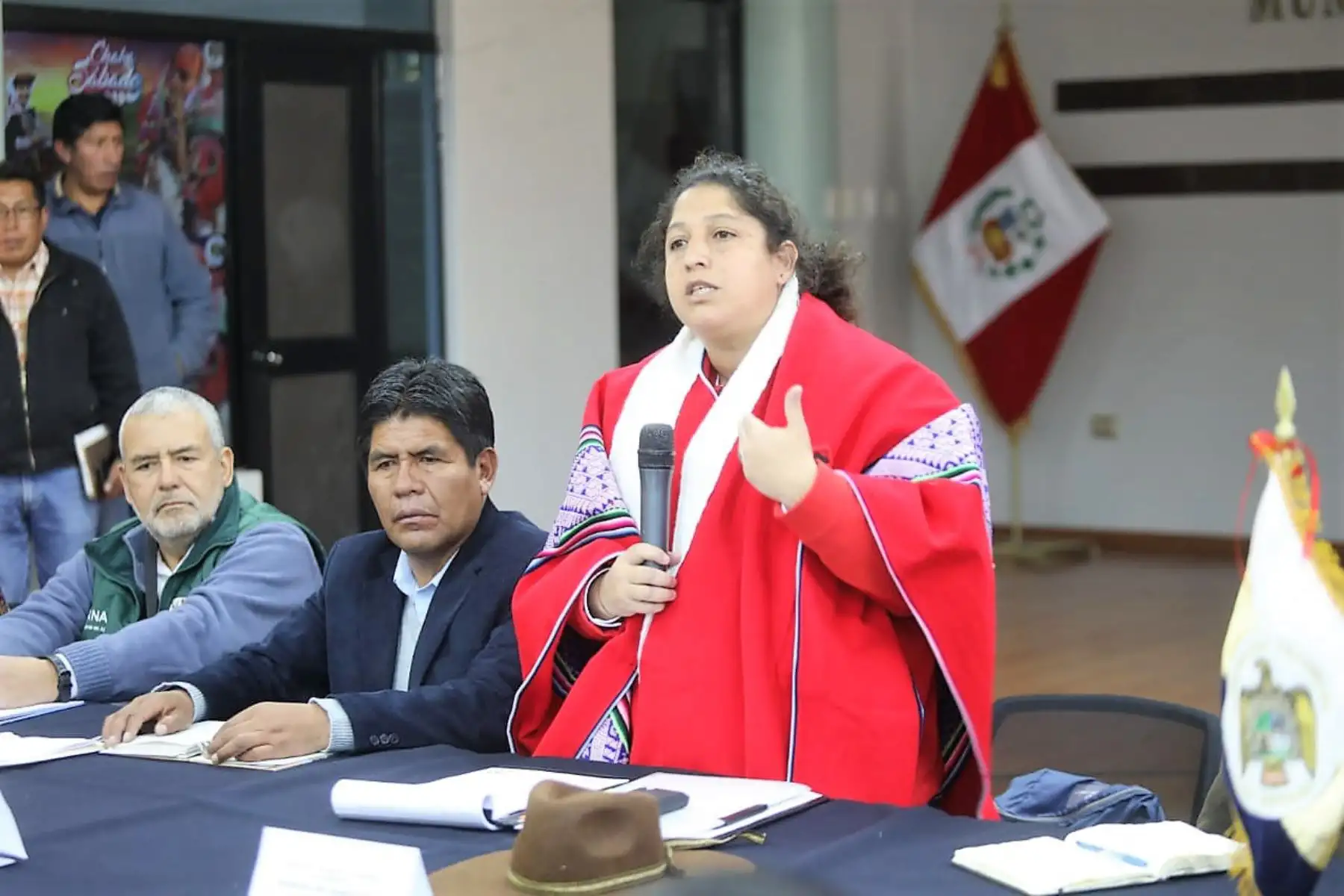 Ministra Fabiola Muñoz destacó los acuerdos logrados  hoy en el grupo de trabajo de inversión y desarrollo en Espinar.