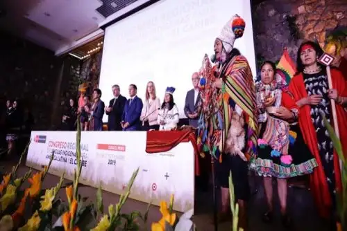 El ministro de Cultura, Luis Jaime Castillo, abogó porque al término del Congreso Regional de Lenguas Indígenas para América Latina y el Caribe, que inauguró hoy en el Centro de Convenciiones de la Municipalidad del Cusco, se tenga una agenda clara para preservar las lenguas originarias y ,sobre todo, trabajar con los pueblos indígenas.