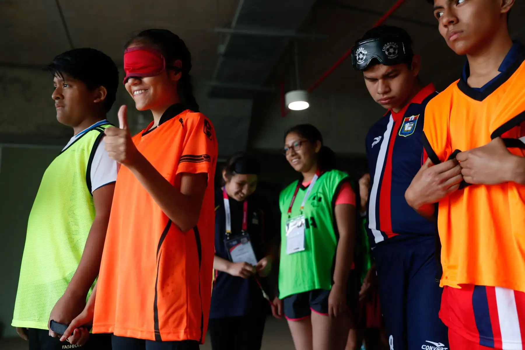 Escolares compiten durante las pruebas de Atletismo y ParaAtletismo por los Juegos Deportivos Escolares Nacionales en el Estadio atlético de la Videna. Foto:ANDINA/ Carlos Lezama