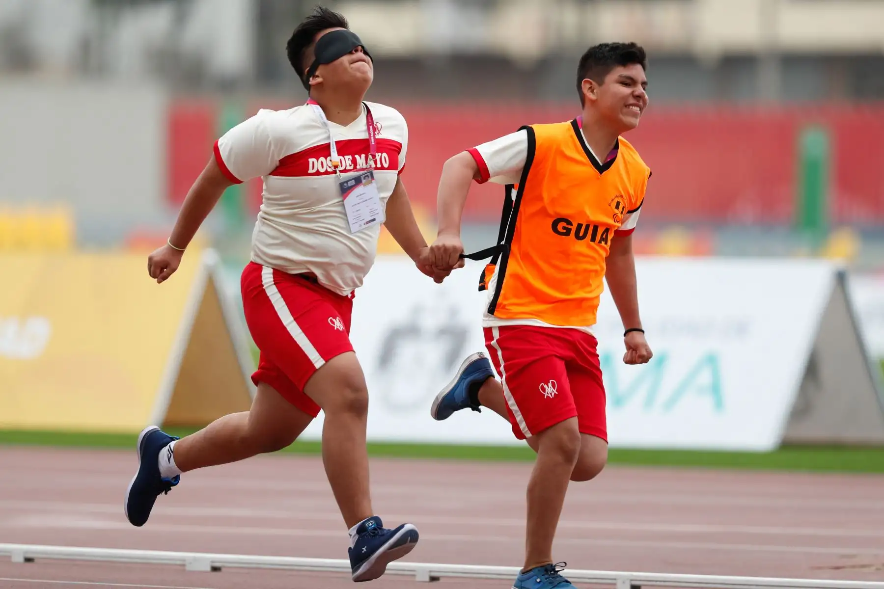 Escolares compiten durante las pruebas de Atletismo y ParaAtletismo por los Juegos Deportivos Escolares Nacionales en el Estadio atlético de la Videna. Foto:ANDINA/ Carlos Lezama