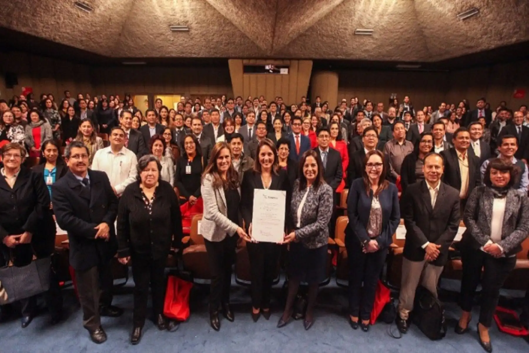 Los programas sociales e intervenciones del Ministerio de Desarrollo e Inclusión Social están orientados a prestar servicios que apuesten por la calidad, pero además se brinden siempre con oportunidad y calidez a las poblaciones en situación de pobreza y vulnerabilidad.