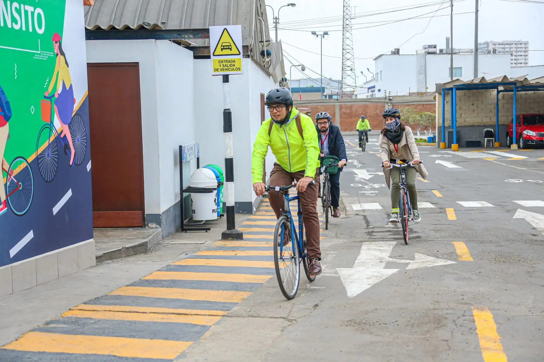 El Ministerio de Transporte y Comunicaciones (MTC) ya cuenta con un espacio para que los trabajadores de la institución que deseen desplazarse en bicicleta al trabajo la estacionen con seguridad.