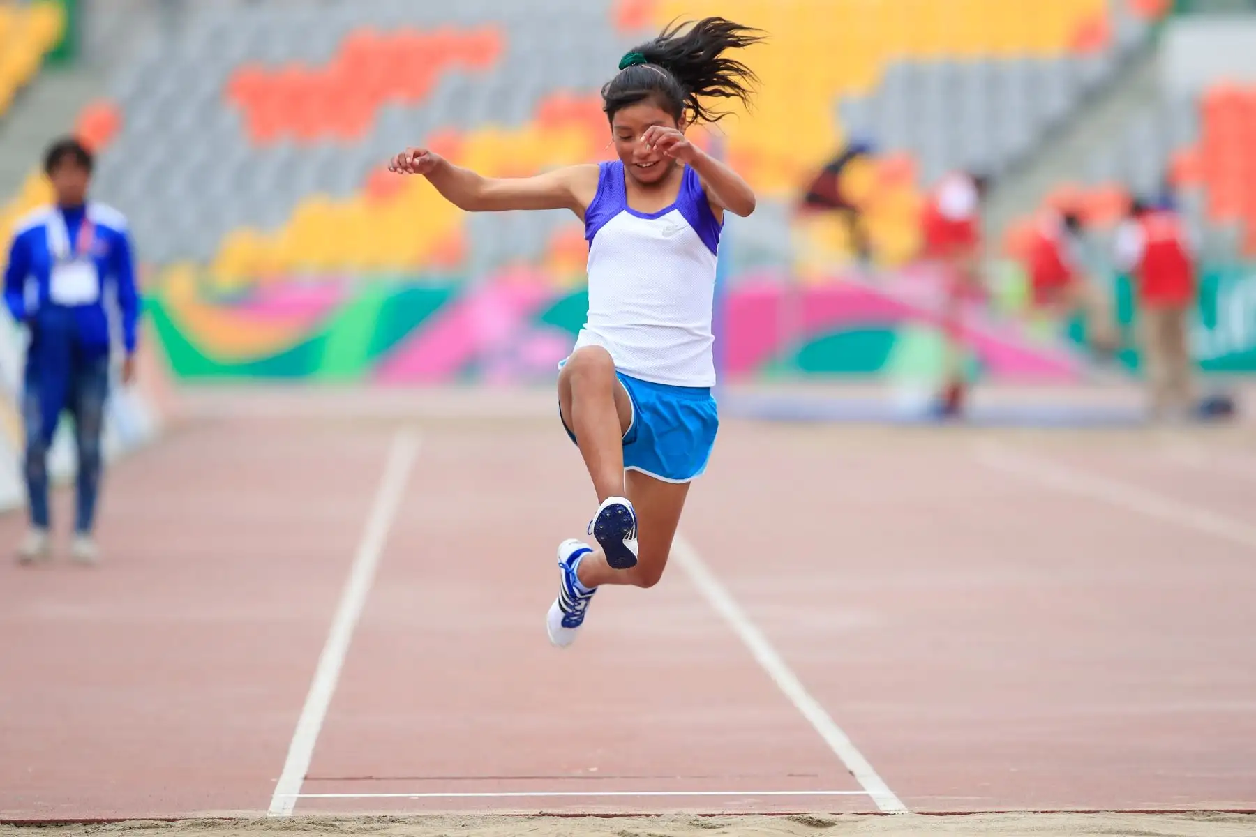 Paradeportistas de salto largo femenino en el marco de los Juegos Deportivos Escolares Nacionales 2019, sede La Videna

Foto: Andina/Juan Carlos Guzmán Negrini