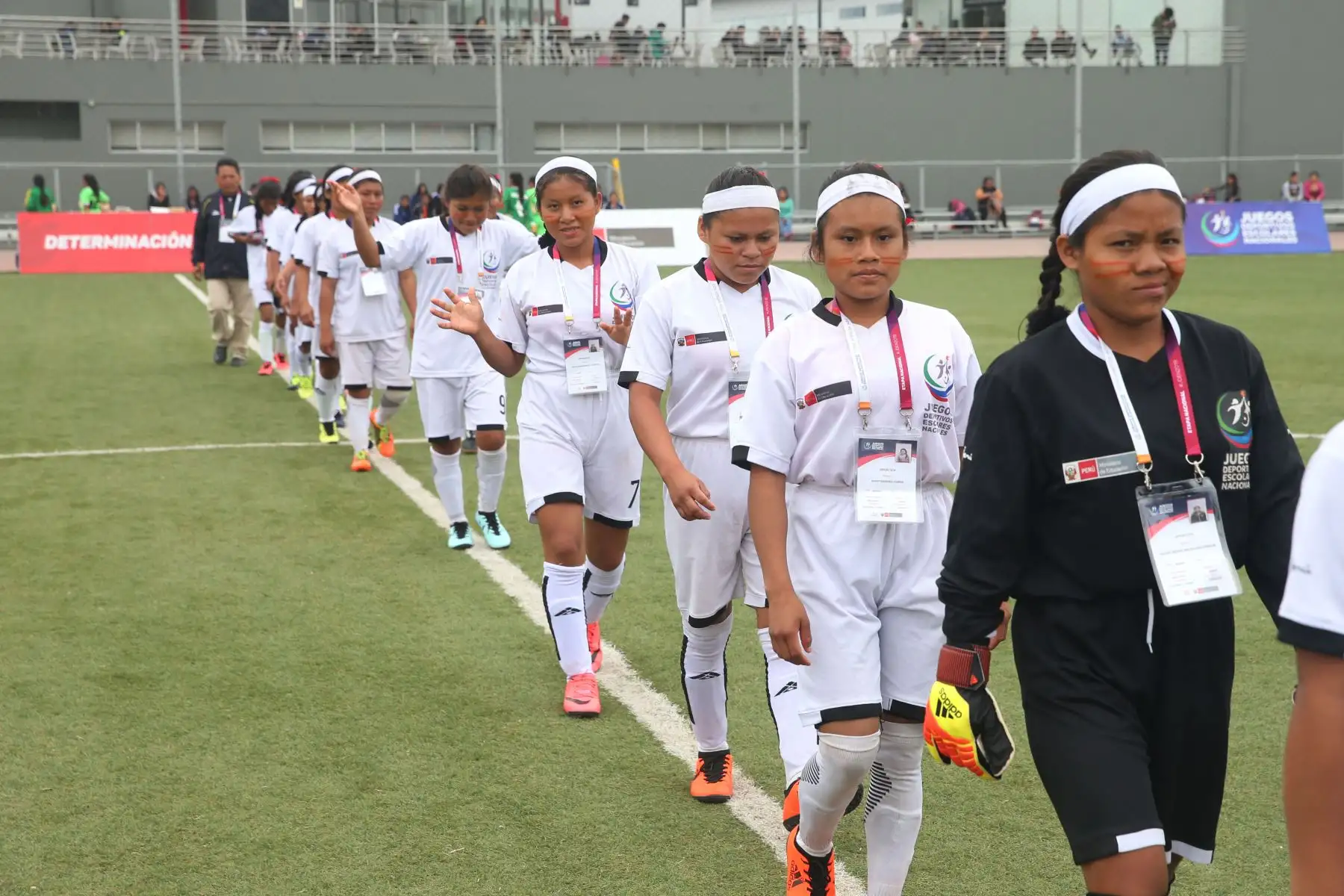 Escolares Ashaninka  de Pasco, ganan 2 a 1 a Quechua Chanka de Ayacucho, logrando el primer puesto en el campeonato de Fútbol C Damas Pueblos originarios por los Juegos Deportivos Escolares Nacionales en la UPC de Chorrillos. 
Foto: ANDINA/Eddy Ramos