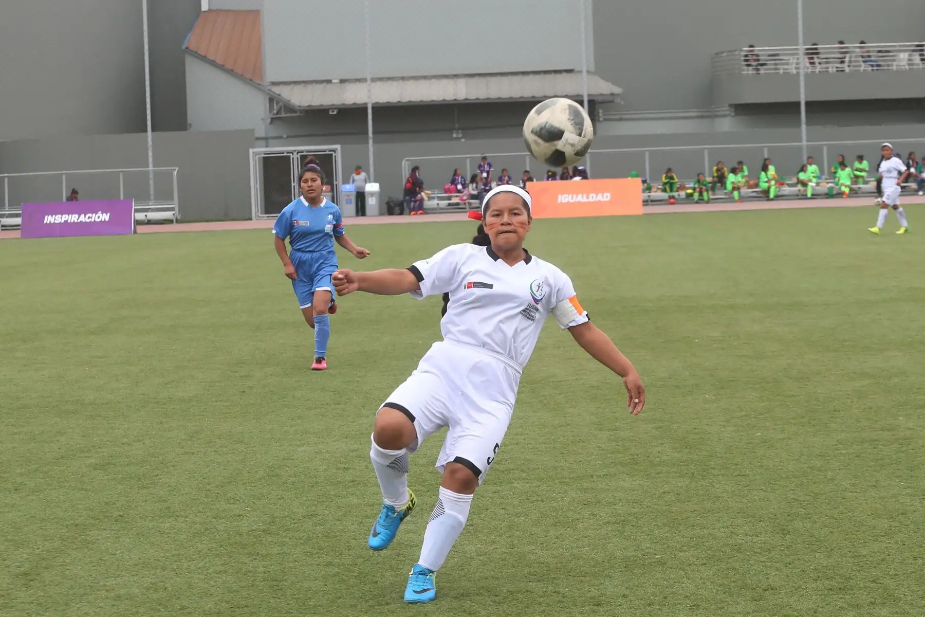 Escolares Ashaninka  de Pasco, ganan 2 a 1 a Quechua Chanka de Ayacucho, logrando el primer puesto en el campeonato de Fútbol C Damas Pueblos originarios por los Juegos Deportivos Escolares Nacionales en la UPC de Chorrillos. 
Foto: ANDINA/Eddy Ramos