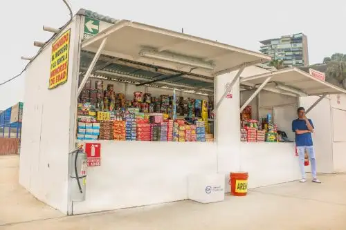 Más de 120 comerciantes de pirotécnicos fueron capacitados para evitar accidentes. Foto: ANDINA/Difusión.
