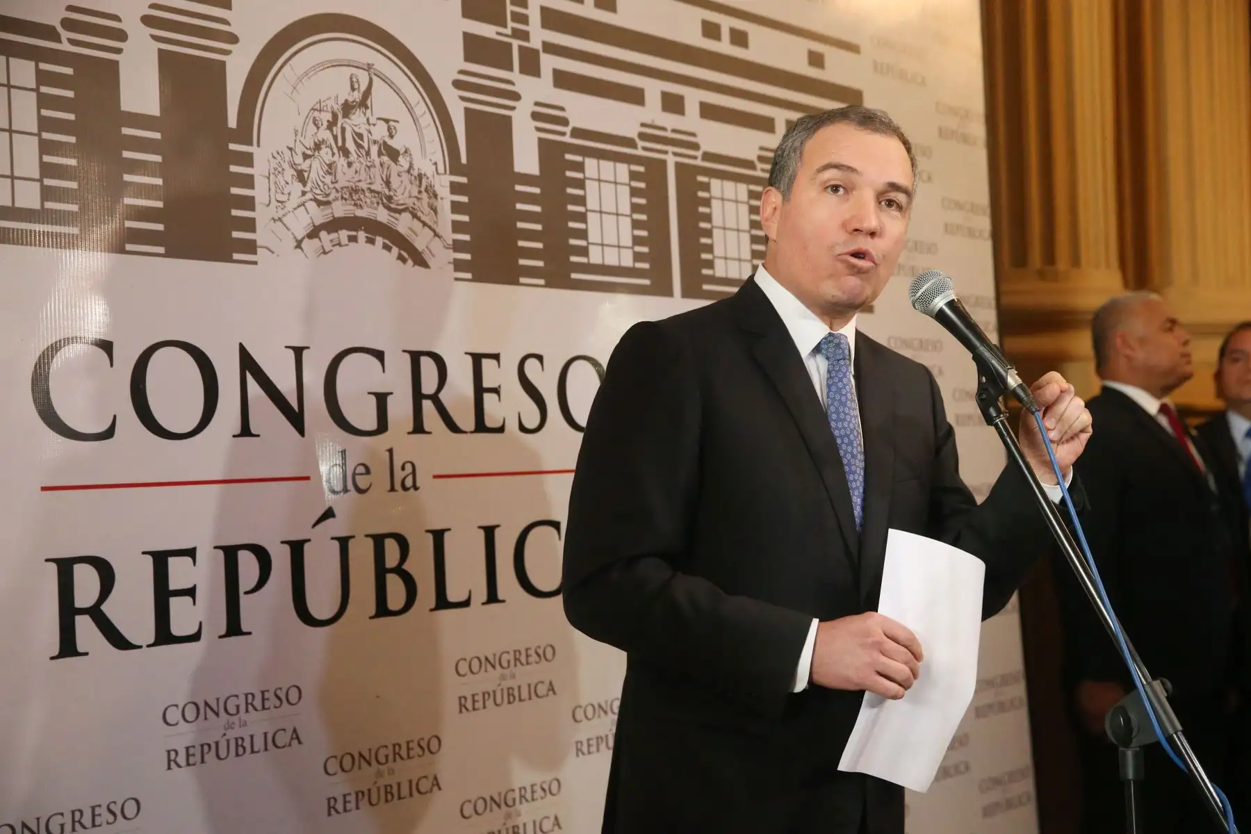 El presidente del Consejo de Ministros, Salvador del Solar, solicitó al Congreso ser convocado a la próxima sesión del pleno para sustentar la cuestión de confianza sobre las modificaciones en la elección del Tribunal Constitucional.
Foto: ANDINA/Eddy Ramos