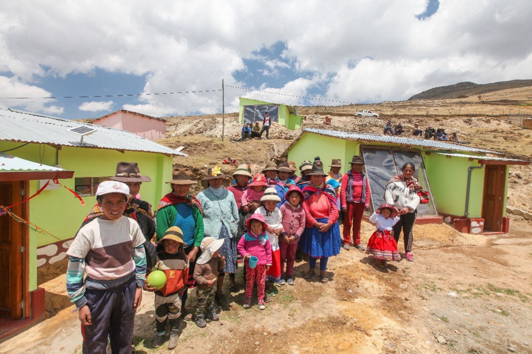 Apurímac: 138 familias de zonas altoandinas recibieron viviendas térmicas por parte del Foncodes, como parte del programa "Mi Abrigo".