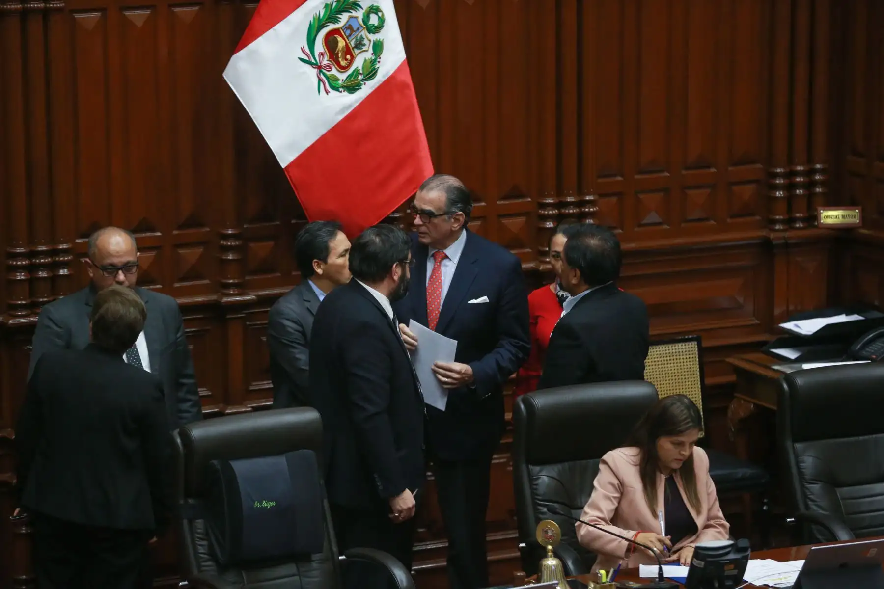 Así fue la reacción de los congresista tras anuncio de disolución del parlamento. Foto: ANDINA/Jhony Laurente