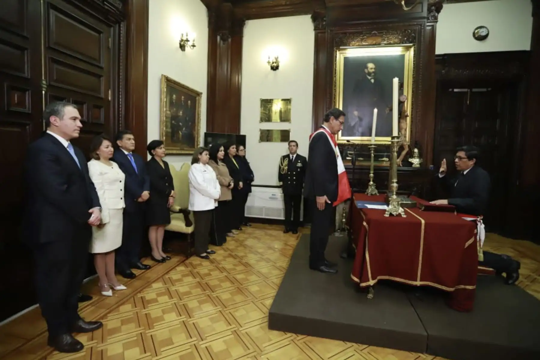 Presidente Vizcarra toma juramento al nuevo jefe del gabinete, Vicente Zeballos. Foto: ANDINA/ Prensa Presidencia