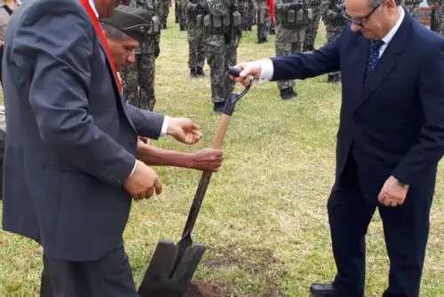 Fuero Militar Policial sembró árbol de la quina en Lambayeque