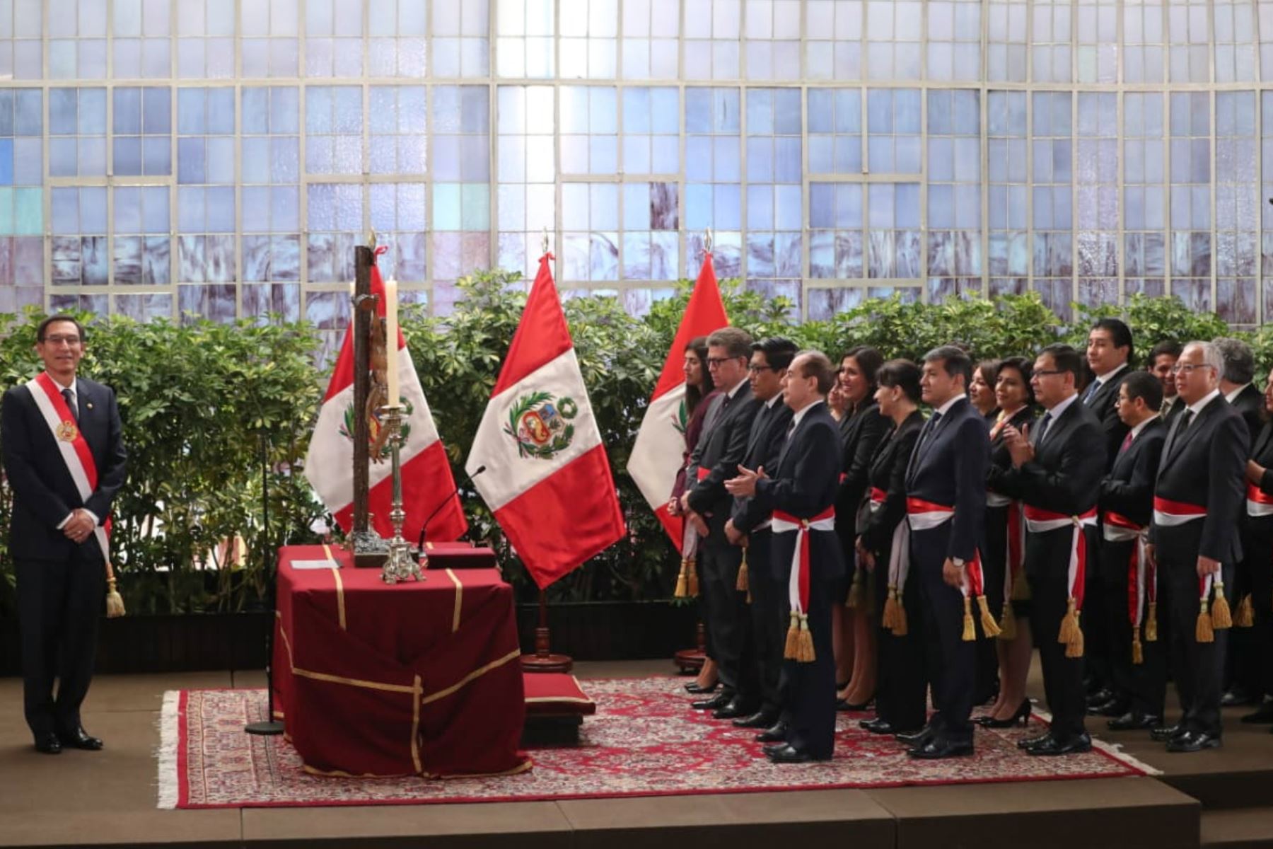 Presidente Vizcarra toma juramento a nuevo Gabinete Ministerial