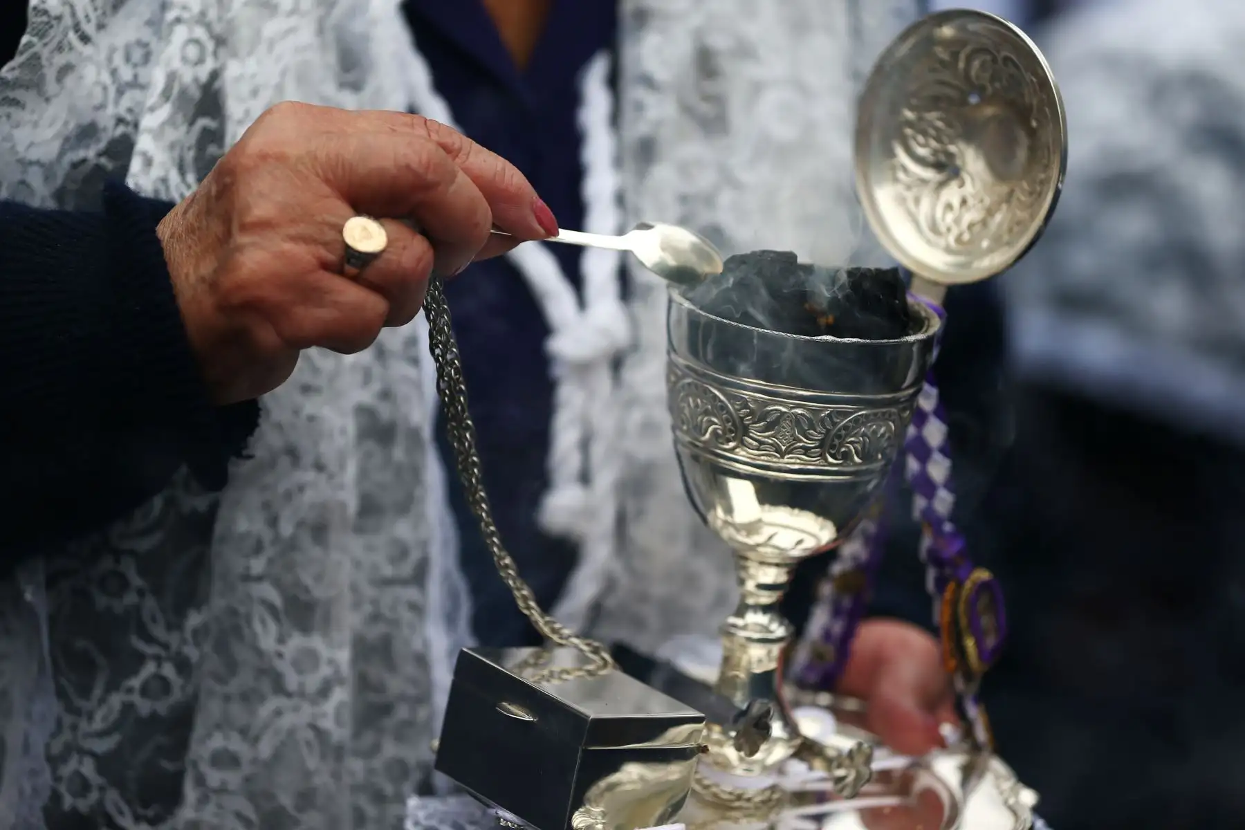 Primera salida de la imagen del Señor de los Milagros. Foto: ANDINA/Melina Mejía