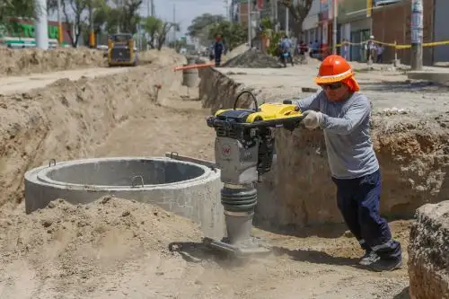 La reactivación de las obras de reconstrucción con cambios generarán más de 5,000 puestos de trabajo en Lambayeque y ayudarán a la reactivación económica de la región. ANDINA/Difusión