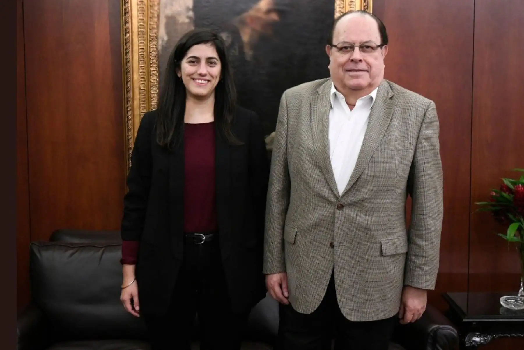 Ministra de Economía y Finanzas, María Antonieta Alva, y el presidente del Banco Central de Reserva, Julio Velarde. Foto: Internet.