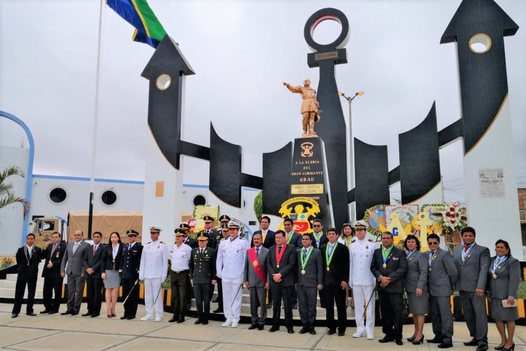 Autoridades de Tumbes rinden homenaje al héroe nacional Miguel Grau y a la Marina de Guerra del Perú. ANDINA/Difusión