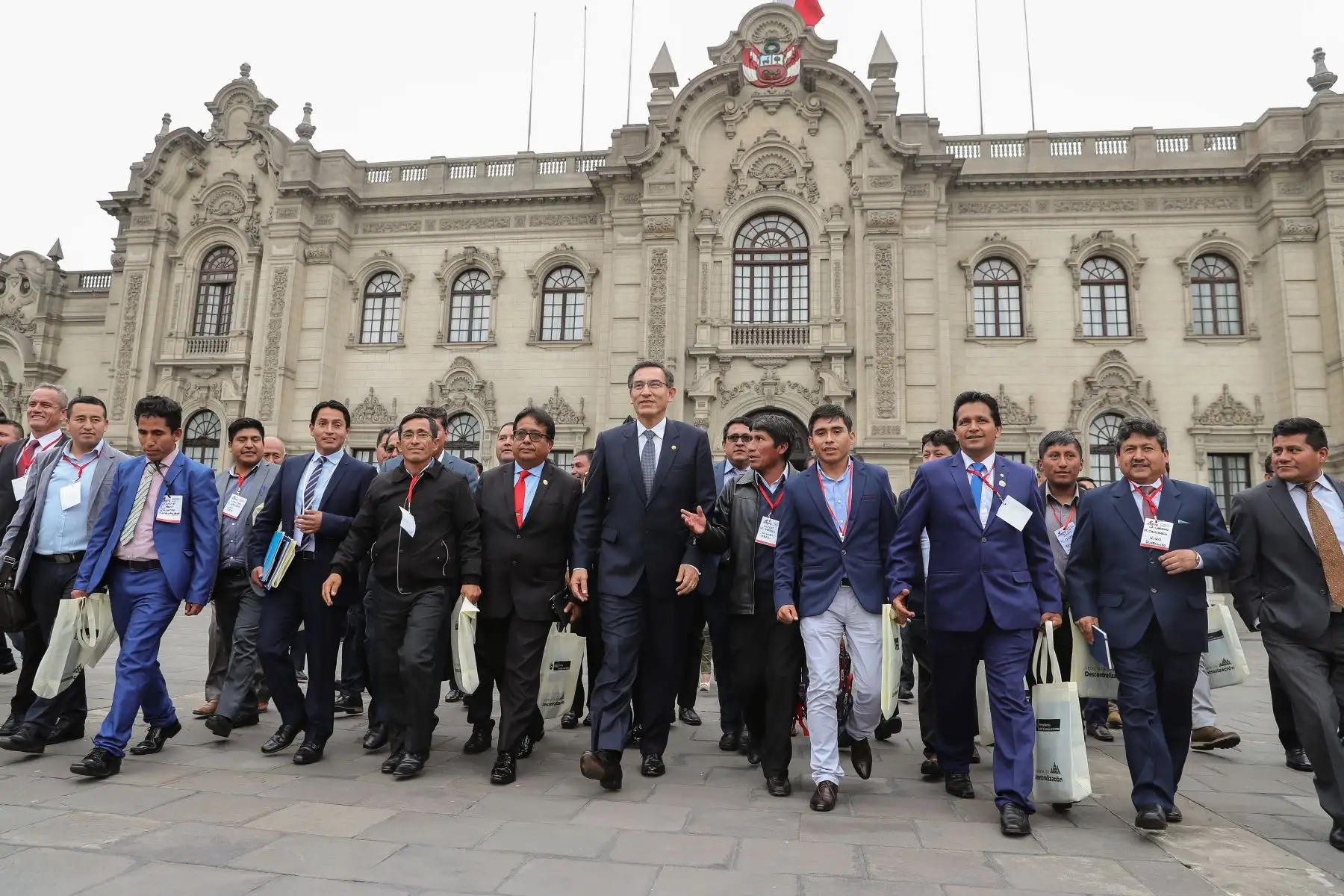 Encuentro entre el Gobierno Nacional y los Alcaldes de la Asociación de Municipalidades del Perú (AMPE). Foto: ANDINA/Prensa Presidencia