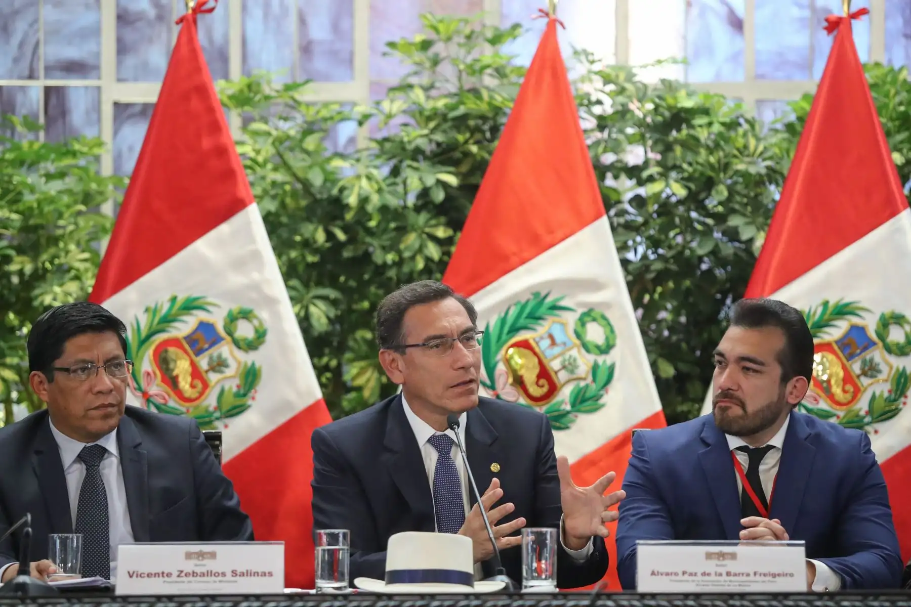 Encuentro entre el Gobierno Nacional y los Alcaldes de la Asociación de Municipalidades del Perú (AMPE). Foto: ANDINA/Prensa Presidencia