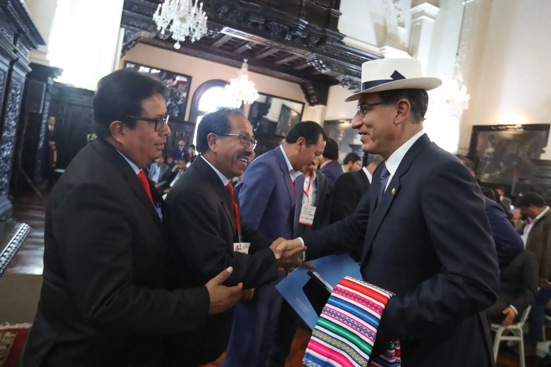 Encuentro entre el Gobierno Nacional y los Alcaldes de la Asociación de Municipalidades del Perú (AMPE). Foto: ANDINA/Prensa Presidencia
