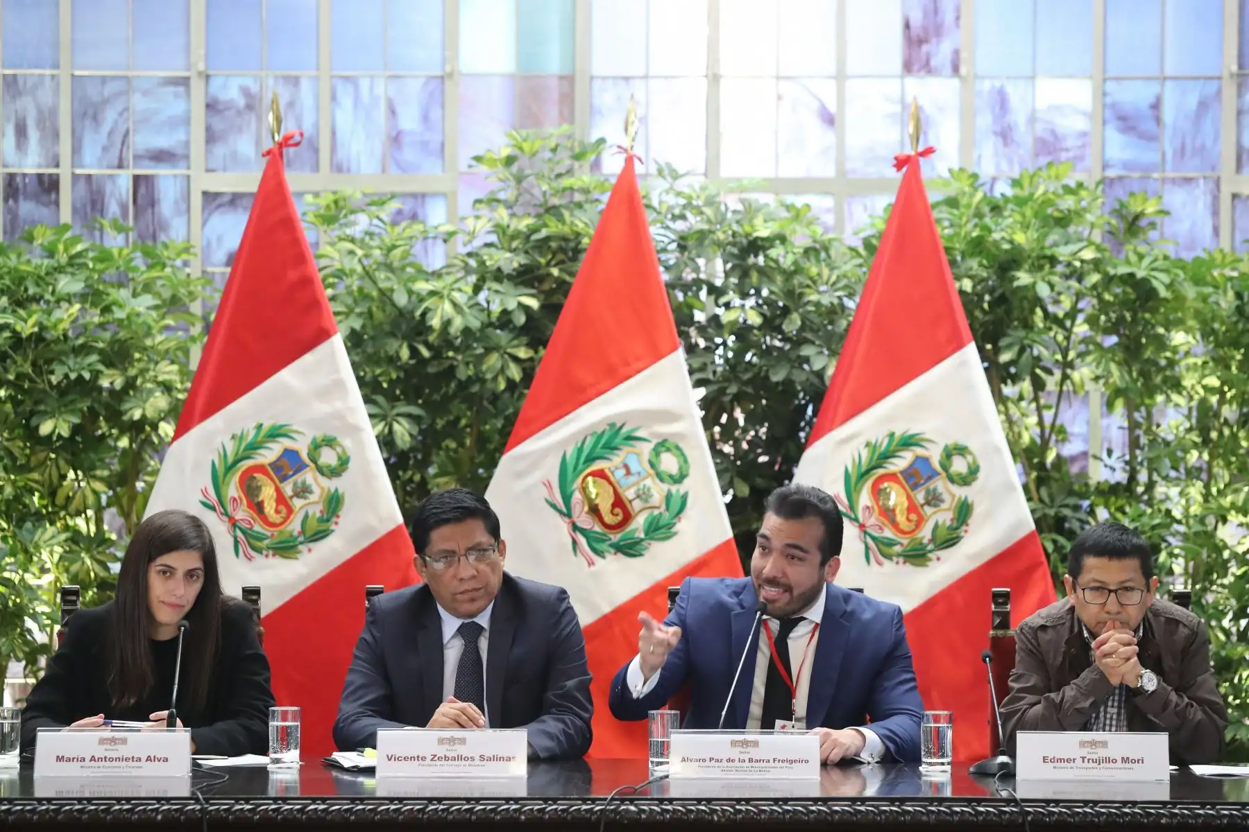 Encuentro entre el Gobierno Nacional y los Alcaldes de la Asociación de Municipalidades del Perú (AMPE). Foto: ANDINA/Prensa Presidencia