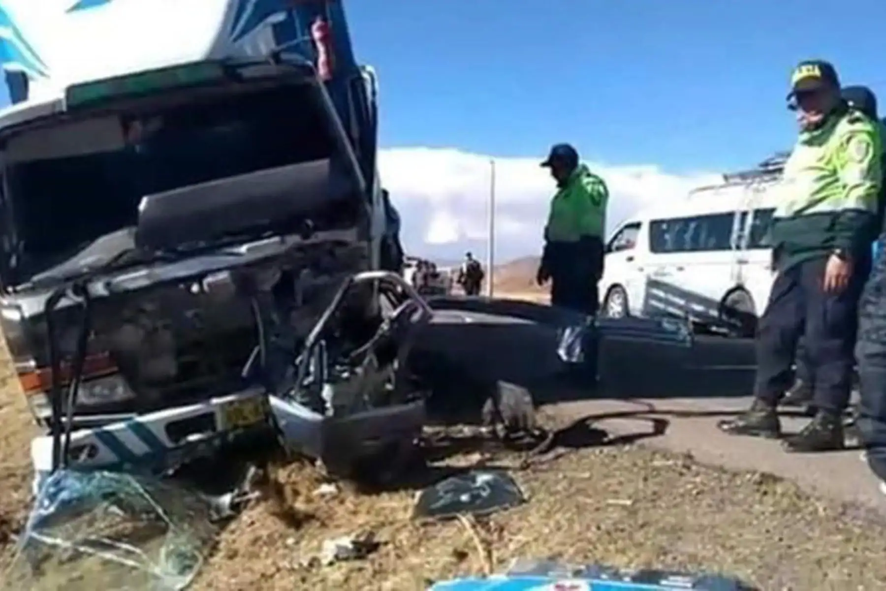 Dos personas mueren en accidente de tránsito en la carretera Azángaro-Juliaca, en Puno. ANDINA/Difusión