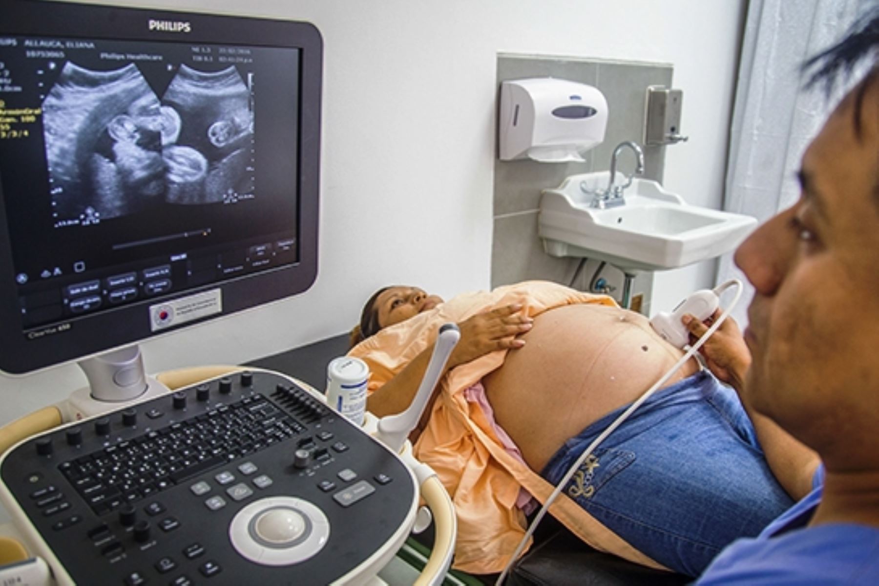 Gestantes deben realizarse de 6 a 8 atenciones prenatales durante embarazo. Foto: ANDINA/Difusión.