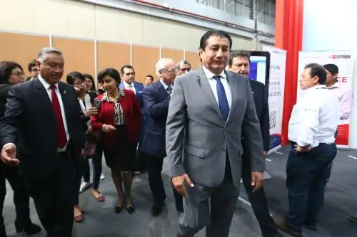 Ministro de Vivienda, Rodolfo Yáñez. ANDINA/Héctor Vinces