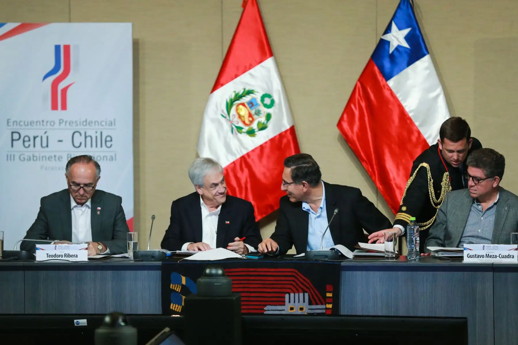 Los presidentes Martín Vizcarra Cornejo y Sebastián Piñera lideran el Encuentro Presidencial y III Gabinete Binacional Perú-Chile, en la localidad de Paracas. Foto:ANDINA/ Jhony Laurente