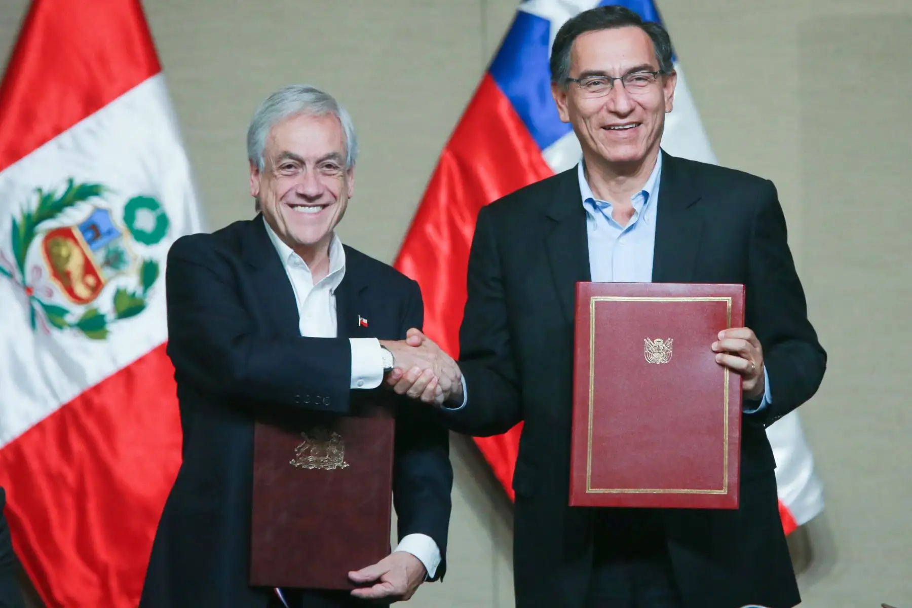 Los presidentes Martín Vizcarra del Perú y Sebastián Piñera de Chile suscribieron la Declaración de Paracas, al culminar el Encuentro Presidencial y III Gabinete Binacional efectuado en la región Ica. Foto: ANDINA/ Jhony Laurente