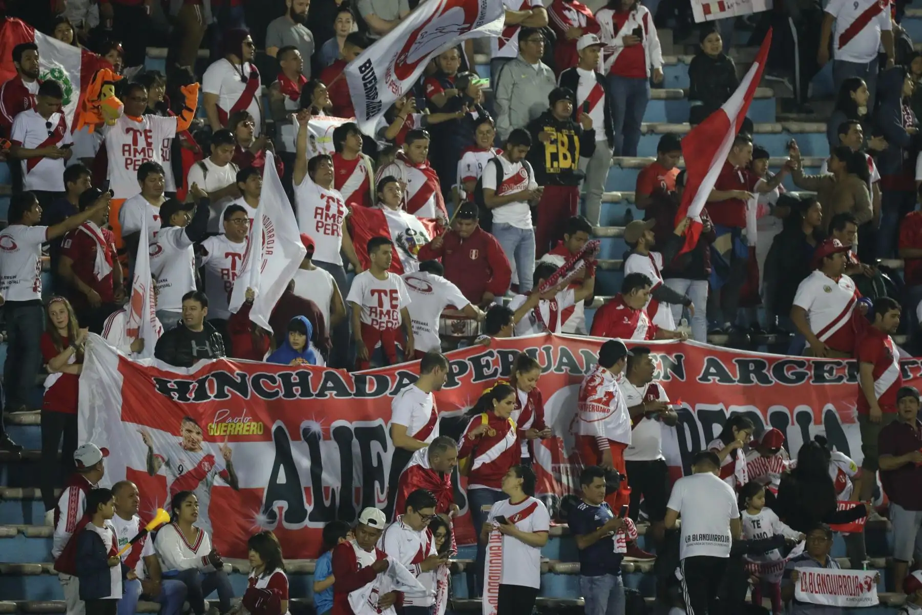 Perú vs. Uruguay juegan amistoso en estadio Centenario de Montevideo. Foto: EFE