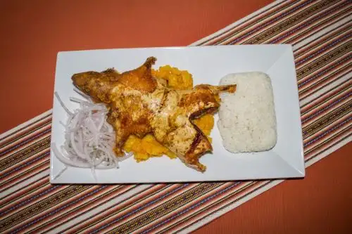El picante de cuy morino es el plato bandera de la gastronomía del acogedor distrito ancashino de Moro, ubicado en el valle de Nepeña. Foto: ANDINA/Gonzalo Horna