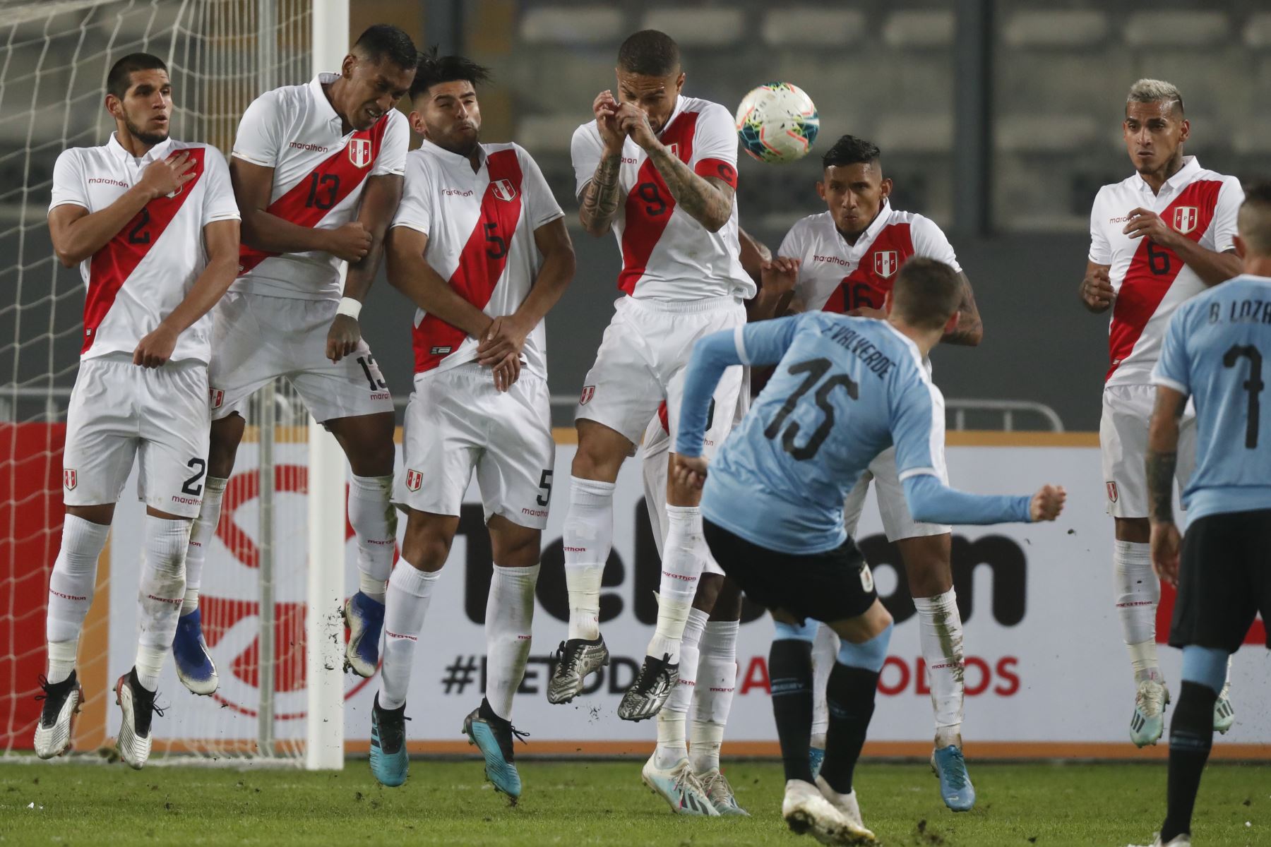 Medios uruguayos destacan empate ante Perú "con 10" y debut "soñado" de Núnez. ANDINA/Carlos Lezama