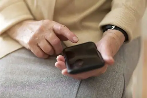 Las apps están disponibles gratuitamente en Android e iOS.
