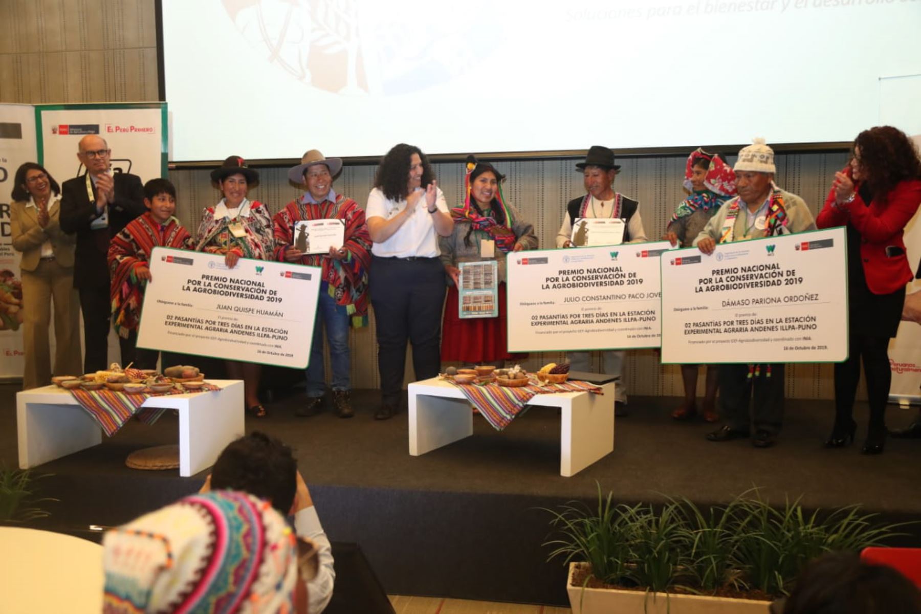 Premio Nacional por la Conservación de la Agrobiodiversidad 2019 se entregó a familias campesinas de Puno, Huancavelica y Cusco.